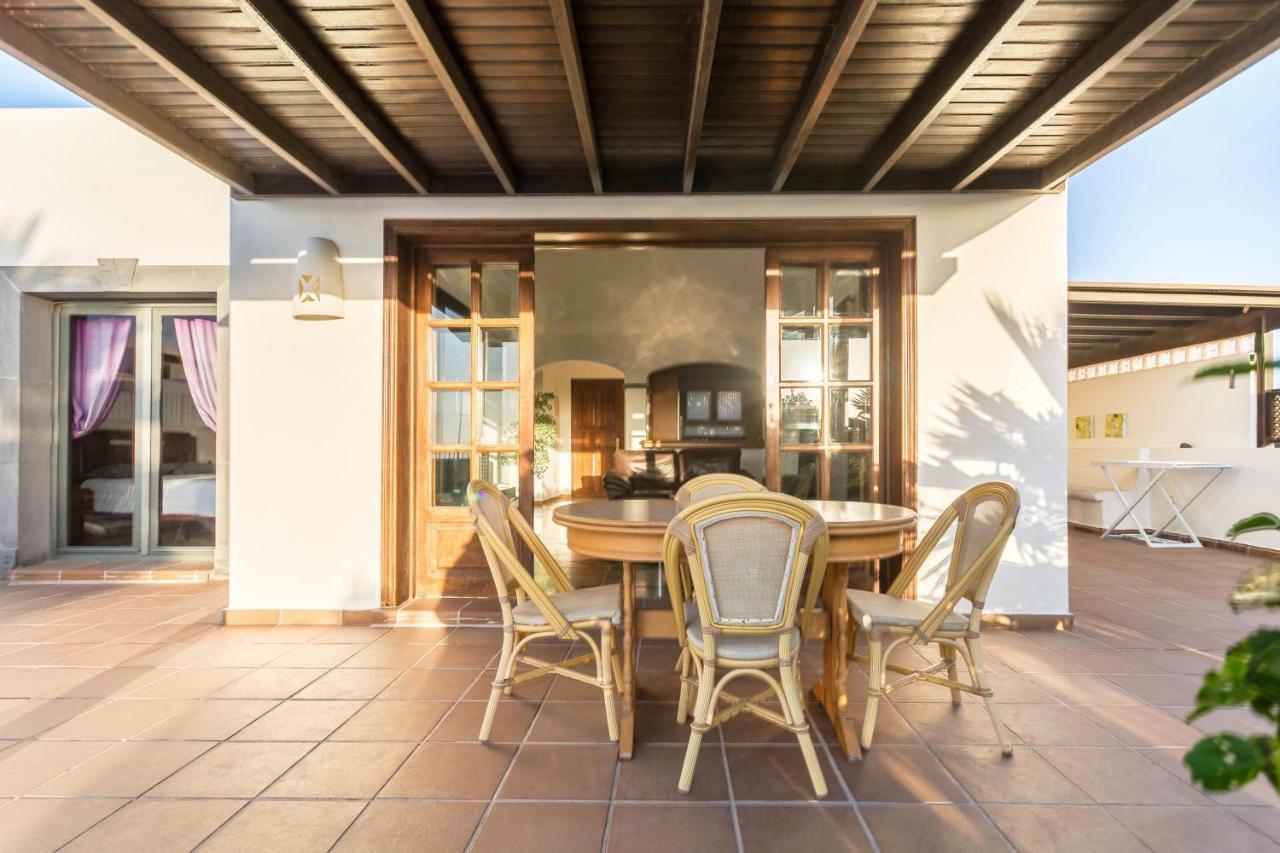 Villa Tania Playa Blanca  Ngoại thất bức ảnh