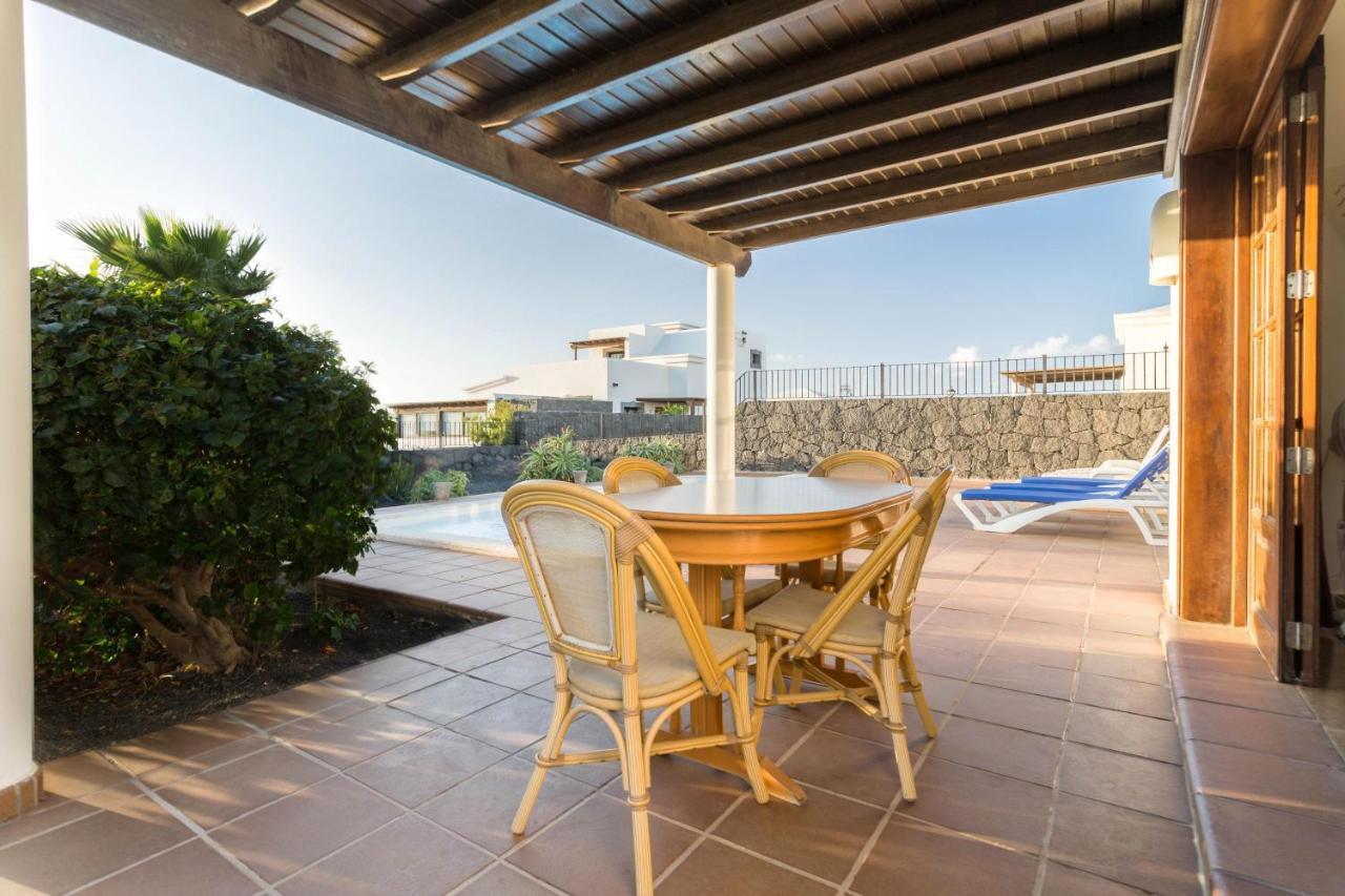 Villa Tania Playa Blanca  Ngoại thất bức ảnh